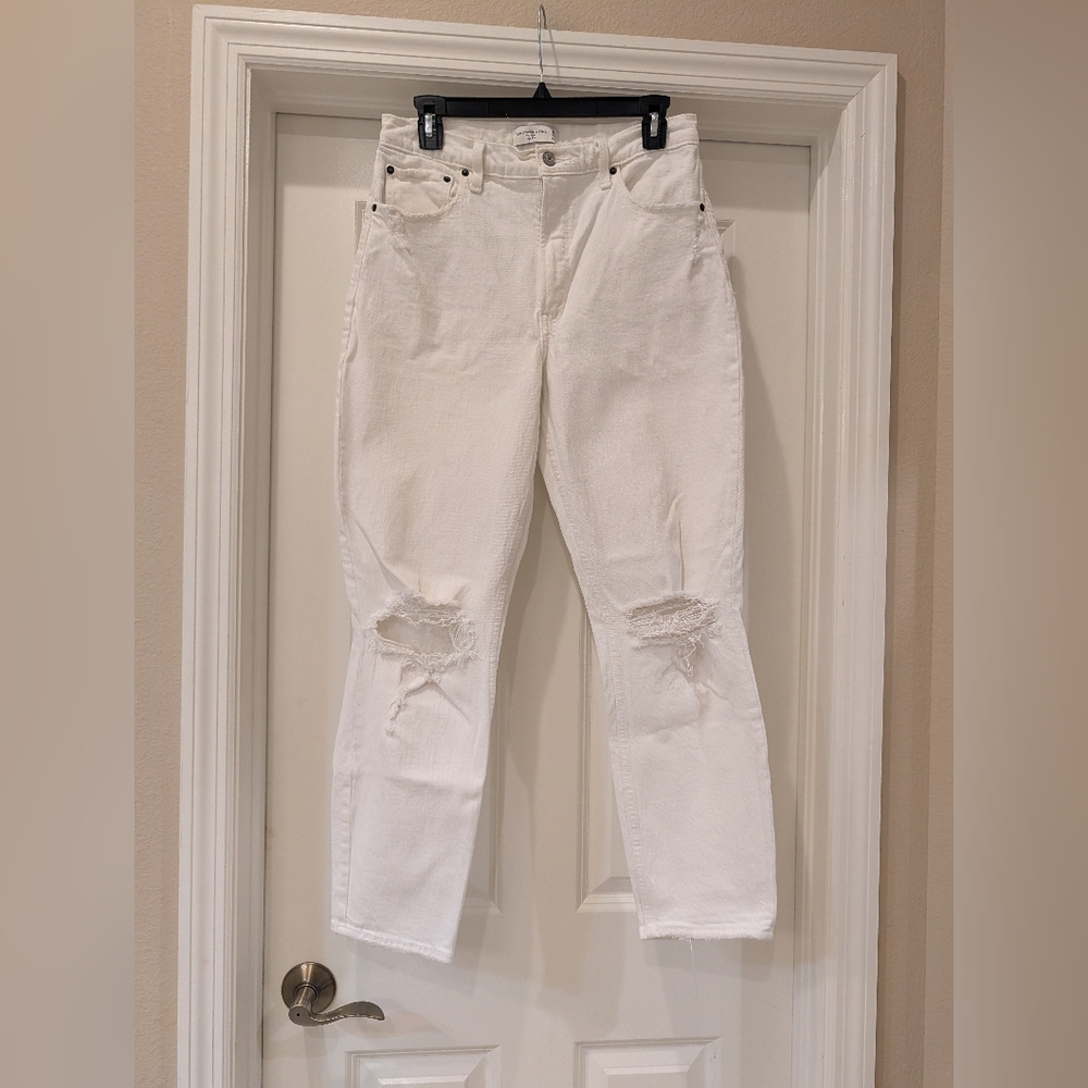 Abercrombie And Fitch The Mom High Rise Distressed White Jeans Size 30